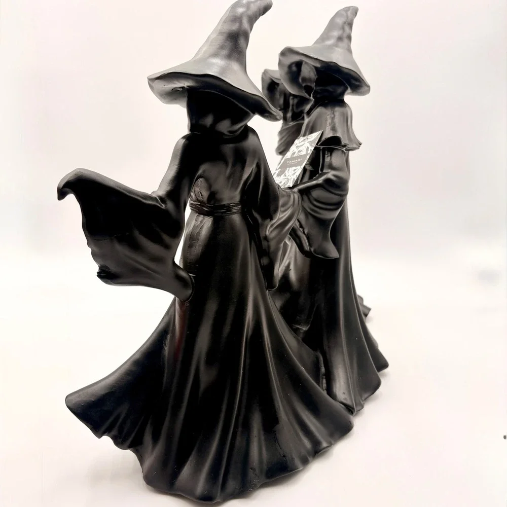 Tahari Home Halloween LARGE 3 Witches Holding Hands Figurine Matte Black NEW